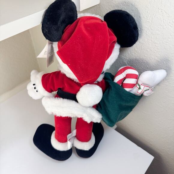 NWT Santa Classic Mickey Plush Walt Disney World Theme Parks Christmas - Picture 6 of 9